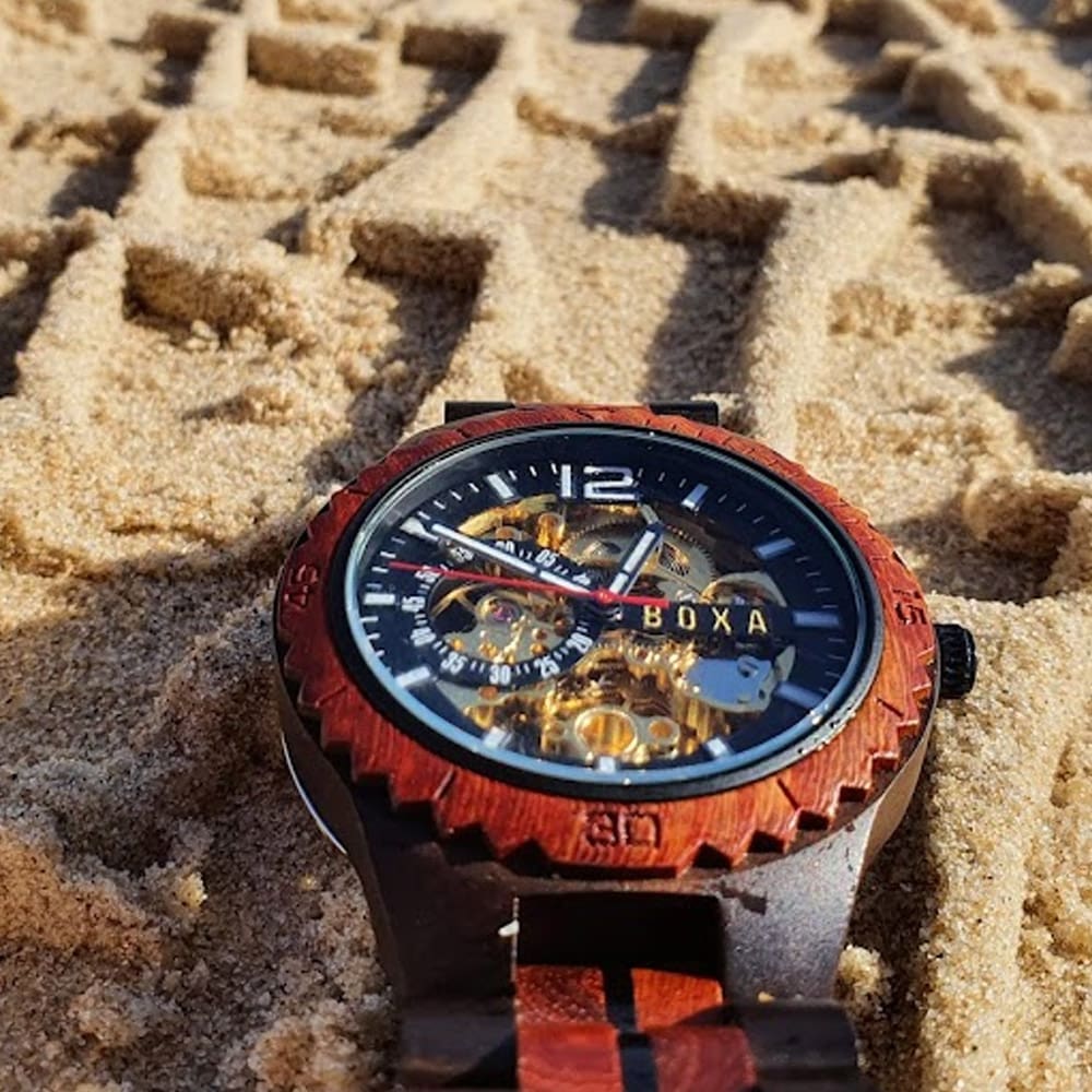The Hunter - BOXA Red Sandalwood Woodwatch